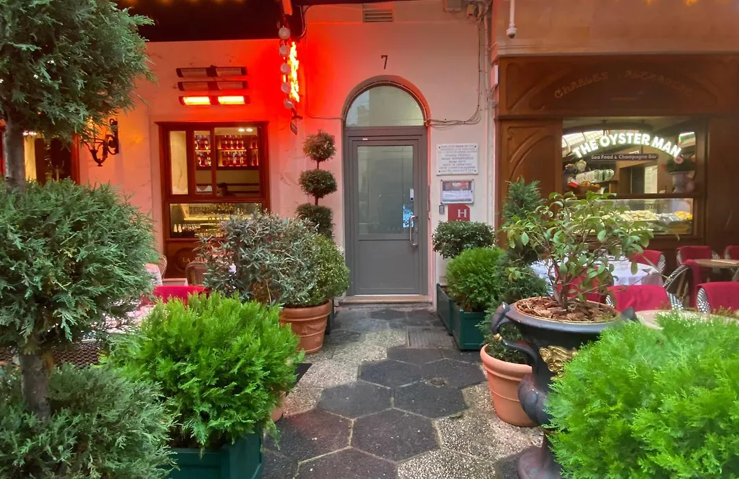 Hotel Solara-1